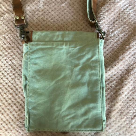 Myra Cross Body - Picture 2 of 3